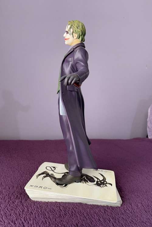 Heath Ledger Joker Statue Dark Knight sculpted by Kolby Jukes DC Direct Limited Edition 4918/6000