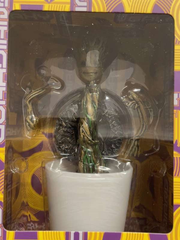 Guardians Of The Galaxy Baby Groot 7-Inch Action Hero Vignette