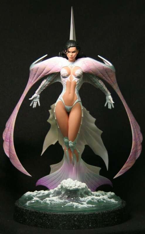 Michael Turner`s Fathom Aspen Collectable Statue - 370/900 Limited