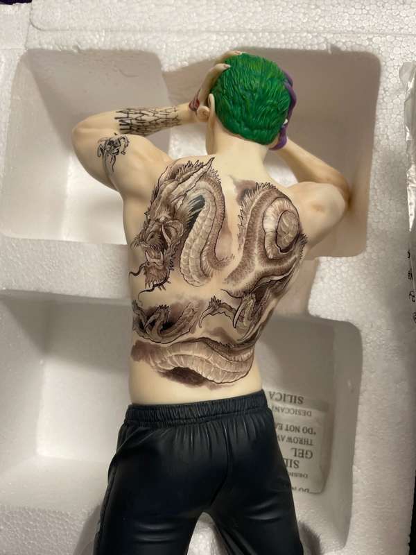 Suicide Squad The JOKER 1:6 Scale Statue by DC Collectibles