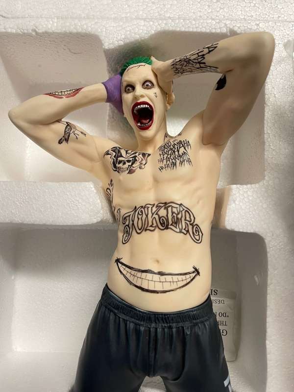 Suicide Squad The JOKER 1:6 Scale Statue by DC Collectibles