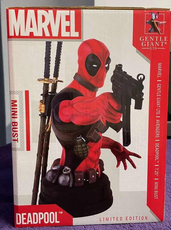 Gentle Giant Deadpool Mini-Bust Marvel Limited Edition - - 1381/1700