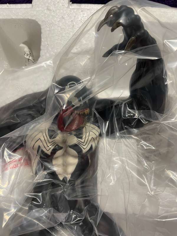 Gentle Giant Studios Venom Bookend Statue Marvel - - 87/450 Limited