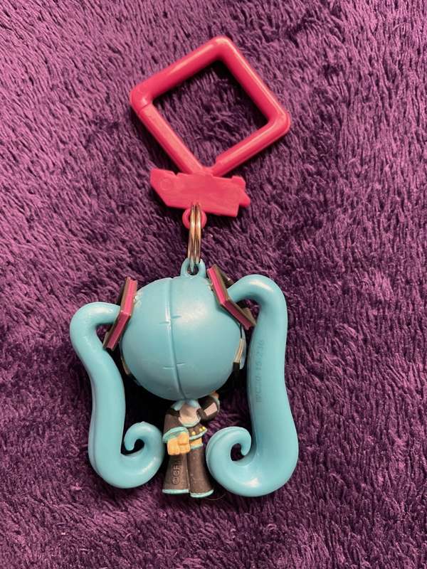 Hatsune Miku Hangers Keychain Figure - - Peace Sign