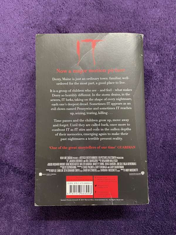 It (Softcover) - Stephen King