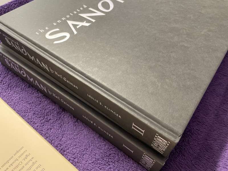 Annotated Sandman Volume 1 & 2 (Hardcover) - Neil Gaiman