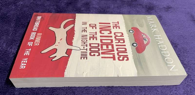 The Curious Incident of the Dog In the Night-time (Softcover) - Mark Haddon