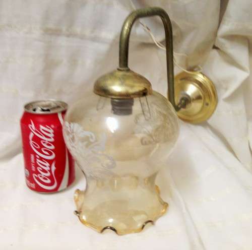 SCONCE METAL WALL LIGHT FITTING+GLASS SHADE Champagne white decor 1 frill has chip
