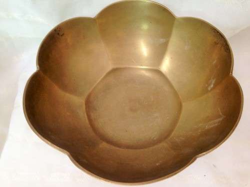 Brass Bowl solid large LOTUS flower Center Piece H 22 cm W.D. 18.5 cm SCALLOPED FOOTED RIBBED