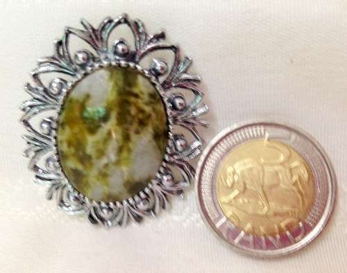 BROOCH - GREEN MOTTLED STONE