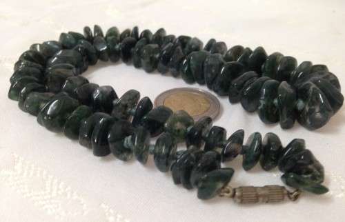 81 MOSS AGATE GEMSTONEs-beaded knots betweeenTranslucent mottled pattern EXQUISITE