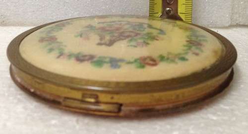 COMPACT Powder -  PYGMALION - decorative NEEDLE POINT TOP - England