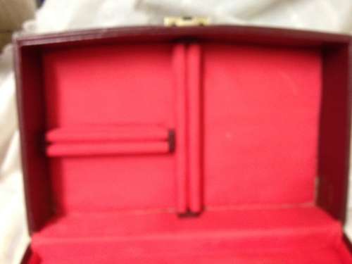 `BON VOYAGE `JEWELLERY CASE  BURGANDY -LEATHER STYLE LOOK-NICE THING