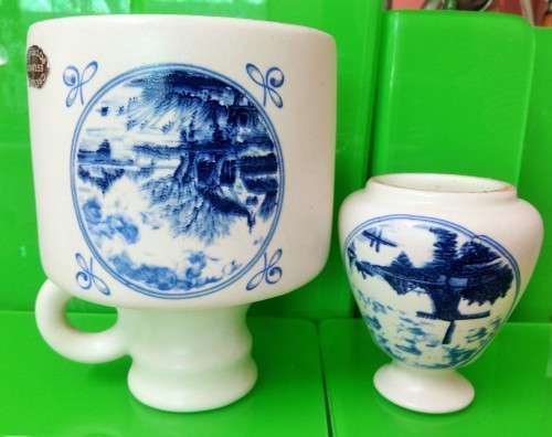 JUG  CERAMIC - DELFT STYLE BLUE RURAL SCENE-Crescent Potteries Est.1952