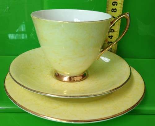 Royal  Albert  c1950'/60's-Gossamer" Series trio in*BUY NOW Closes as bid onNO WAITING [cup craack