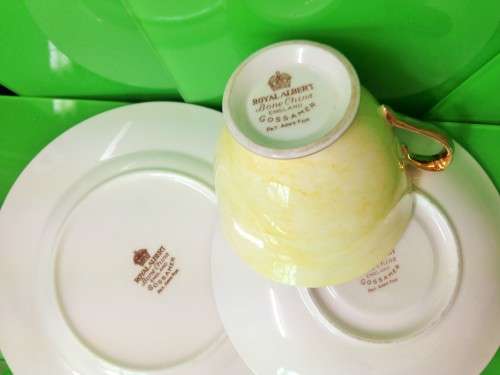 Royal  Albert  c1950'/60's-Gossamer" Series trio in*BUY NOW Closes as bid onNO WAITING [cup craack