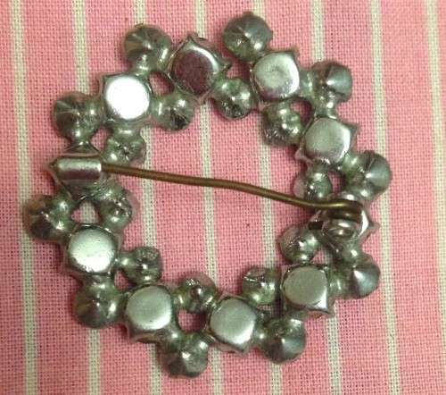 BROOCH - BLUE CRYSTALS - SILVER TONE Metal back LOOK At My BUY NOW LISTINGS NO WAITING