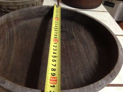 EXQUISITE 3WOOD BOWLS 2 BIG HEAVY CARVED FRIEZE+PLAIN HAS SIEVE rusted!GREAT COUNTRY HOME DECOR!!!!