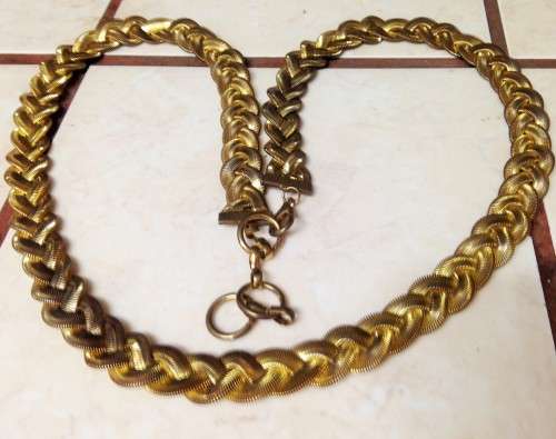 1 Belt  - Vintage -weave design - Gold tone metal