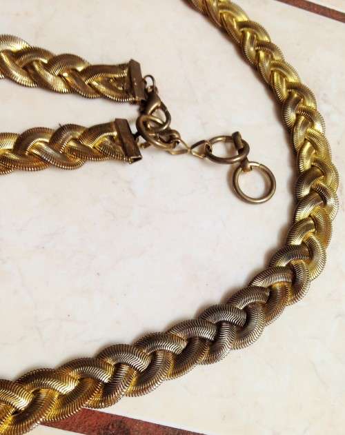 1 Belt  - Vintage -weave design - Gold tone metal