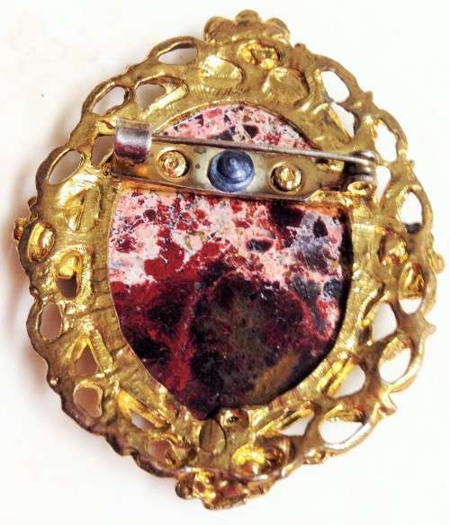 BROOCH - JASPER Polished GEM STONE[deep pink/redish black]GOLD TONE METAL SETTING