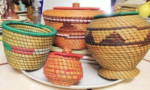 EXCEPTIONAL QUALITY Ethnic 4 items  SMALL HAND WOVEN[3 LIDDED 1not] BASKETS -VENDA TRIBAL ART DESIGN