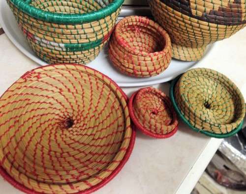 EXCEPTIONAL QUALITY Ethnic 4 items  SMALL HAND WOVEN[3 LIDDED 1not] BASKETS -VENDA TRIBAL ART DESIGN