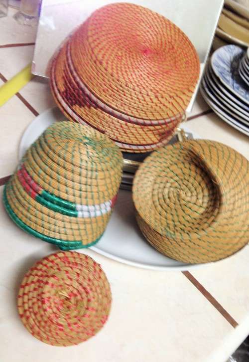 EXCEPTIONAL QUALITY Ethnic 4 items  SMALL HAND WOVEN[3 LIDDED 1not] BASKETS -VENDA TRIBAL ART DESIGN