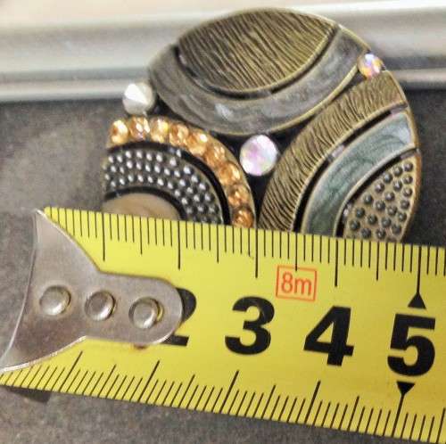 !!EXQUISITE!!!1 VINTAGE PENDANT HAS FANCY DESIGNS 2 RHINE STONES MISSING!!GREAT COUNTRY HOME DECOR!