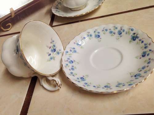 ROYAL ALBERT 1 DEMITASSE duoMEMORY LANE- cup has rimChip!!GREAT COUNTRY HOME DECOR!!*