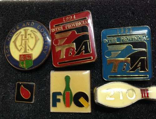 6 ASSORTED METAL BADGESl@@K at My BUY NOW items-NO WAITING+!!GREAT COUNTRY HOME DECOR