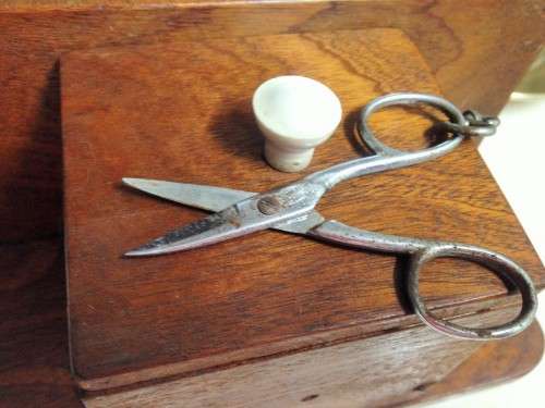 Wood box for String the Scissors Attached Look At My BUy NOW Listings NO WAITING