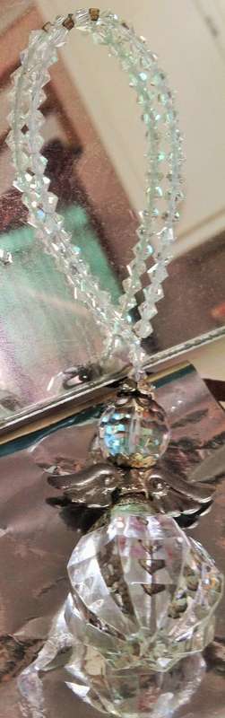 Angel -hanging LOOP HEAD CRYSTALS CUT GLASS *BODY ACRYLIC