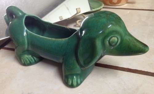 LUCIA GREEN SAUSAGE DOG VASE*NUMBER 2008