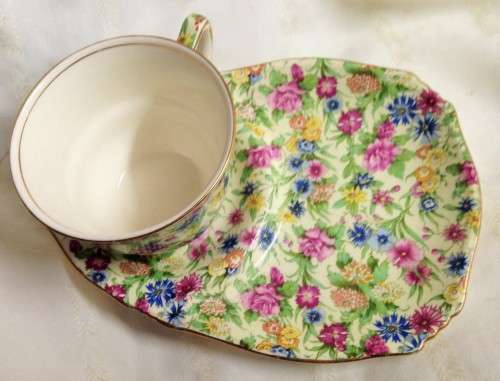 Royal Winton Grimwades CHINTZ PATTERN"Kew"*Tennis Snack set!!!GREAT COUNTRY HOME DECOR !!!