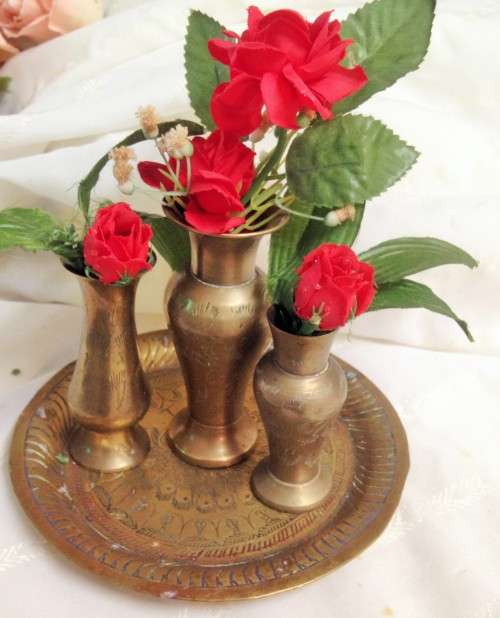 BRASS 3 x Posy Vases +1 Small tray TRAY ORNAMENT!!GREAT COUNTRY HOME DECOR