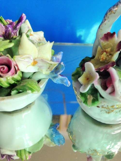 3 POSY-BONE CHINA *1 is ROYAL Adderley