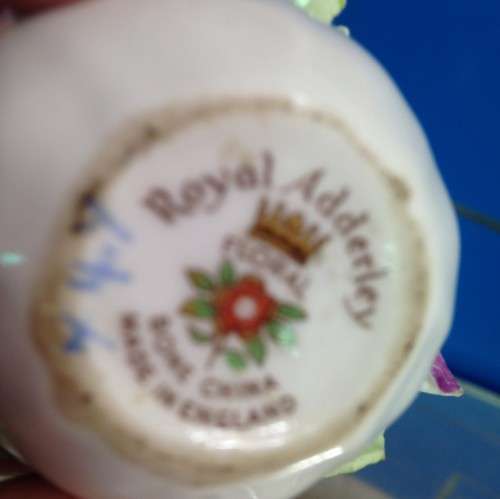 3 POSY-BONE CHINA *1 is ROYAL Adderley