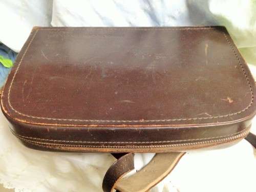 VINTAGE LEATHER CASE MINOLTA CAMERA CO.LTD JAPAN HAS SHOULDER STRAP