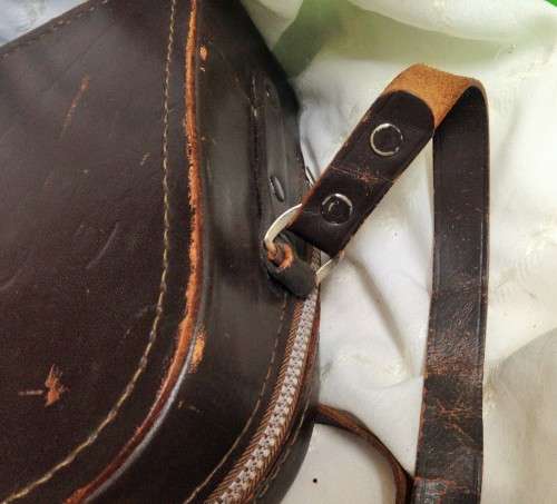 VINTAGE LEATHER CASE MINOLTA CAMERA CO.LTD JAPAN HAS SHOULDER STRAP