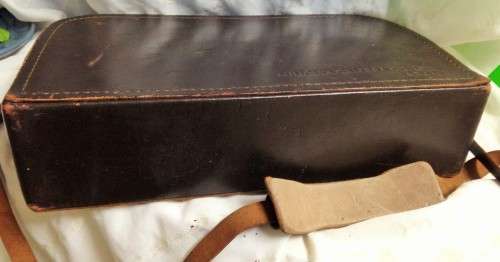 VINTAGE LEATHER CASE MINOLTA CAMERA CO.LTD JAPAN HAS SHOULDER STRAP