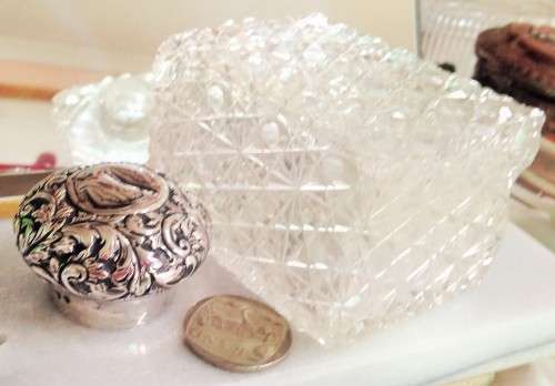 HALLMARKED SILVER COLLAR ON LIFT OFF LID( hallmark pictures)CRYSTAL+STOPPER-PERFUME BOTTLE *damage