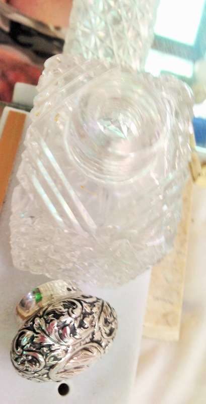 HALLMARKED SILVER COLLAR ON LIFT OFF LID( hallmark pictures)CRYSTAL+STOPPER-PERFUME BOTTLE *damage