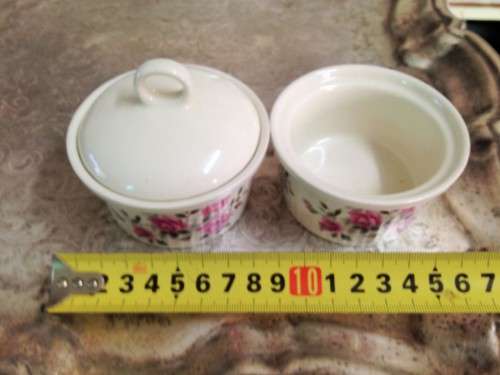 2 Bowls + 2 lids not original WEDGEWOOD - CHINTZ - Pink  ROSES  ENGLAND