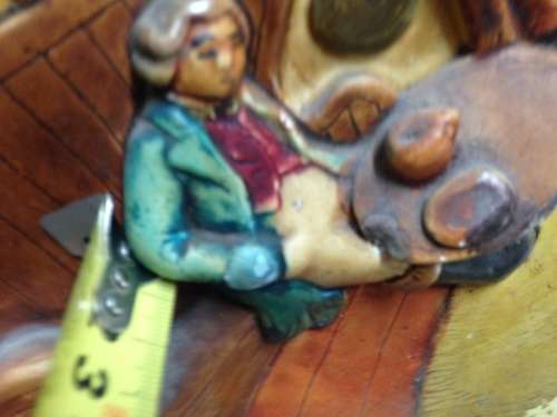 `ARTWARE` BRISTOL UK 3D 30CM PLAQUE CHALKWARE ORIGINAL STICKER+hook to hang