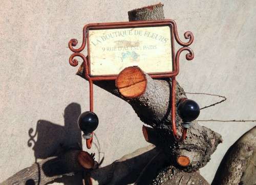 VTG WALL HANGER HAS FRENCH "LA BOUTIQUE DE FLEUR*2 ARMS - BLACK BALLS -*GREAT COUNTRY HOME DECOR!