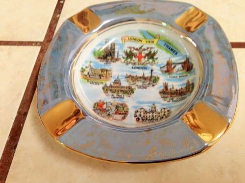 Ashtray - 1 Lustre Trinket holder or candle holder*Luster London 9views Tourist sites