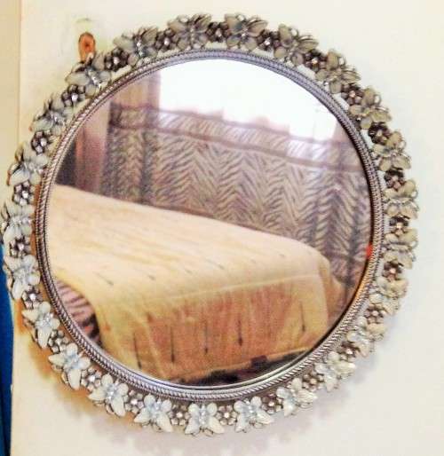 BUTTERFLYS ENAMELED FLOWERS CRYSTALS*MIRROR TRAY*GREAT COUNTRY HOME DECOR*L@@KatMy*BUYNOW*NO WAITING