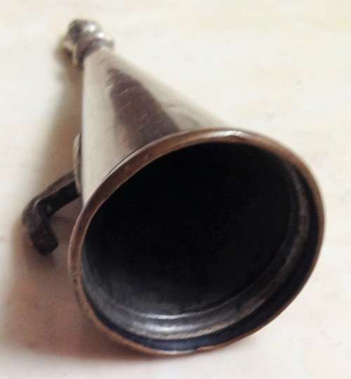 1CANDLE SNUFFER-METAL INTRICATE FINAIL DESIGN*GREAT COUNTRY HOME DECOR!L@@Kat MY*BUY NOW*NO WAITING!