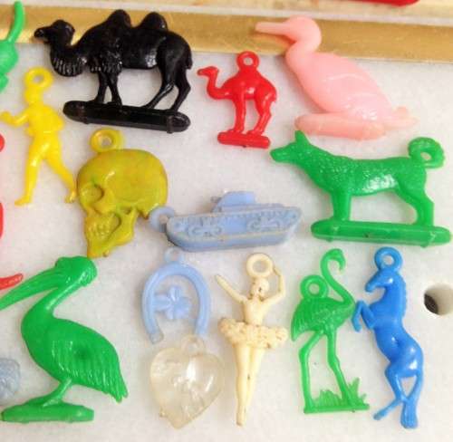 22 VintgeCHARMS  GREAT COUNTRY HOME DECOR!L@@KaTmy*BUY NOW items*NO WAITING